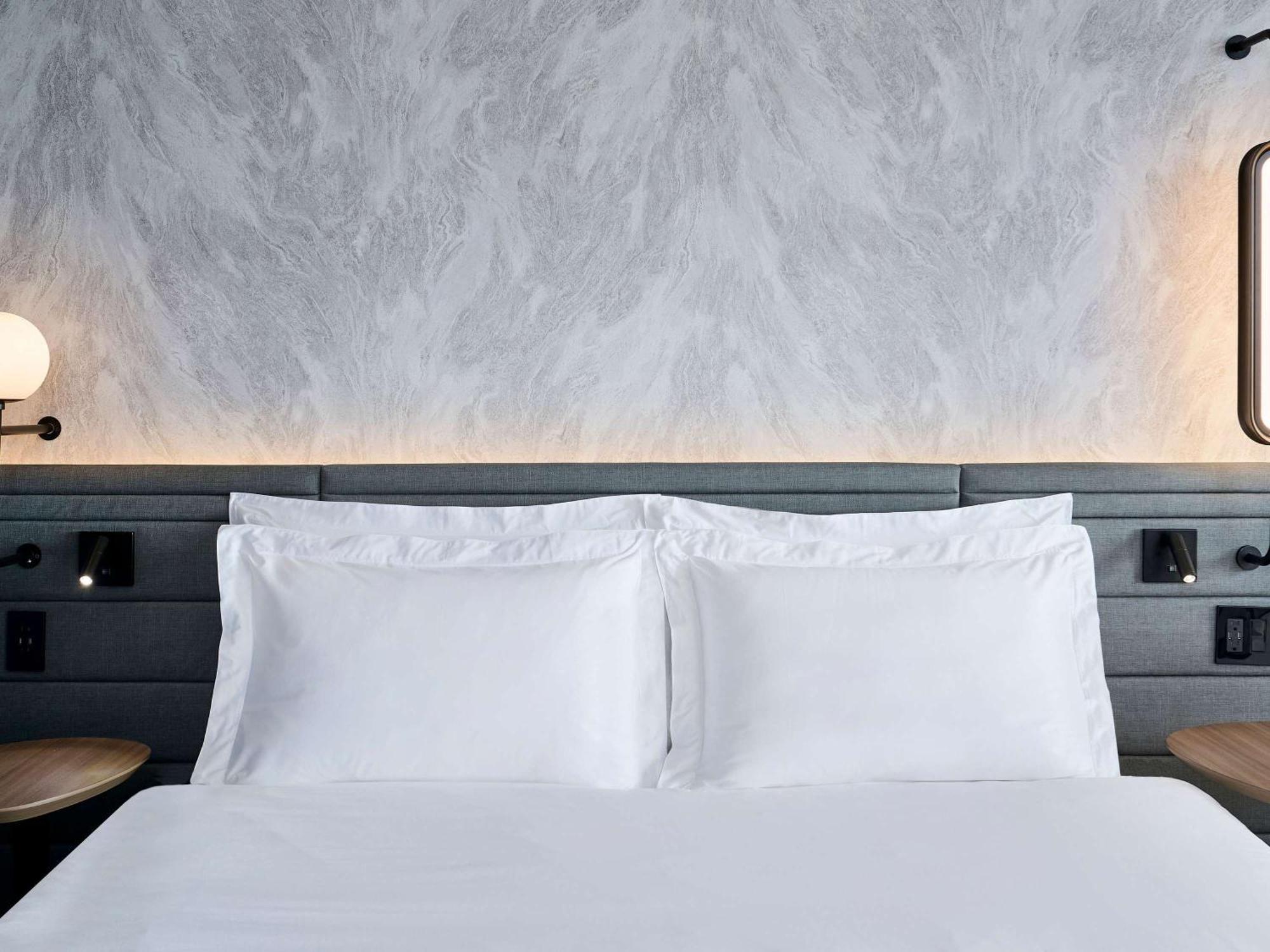 Novotel Toronto Vaughan Centre Екстериор снимка