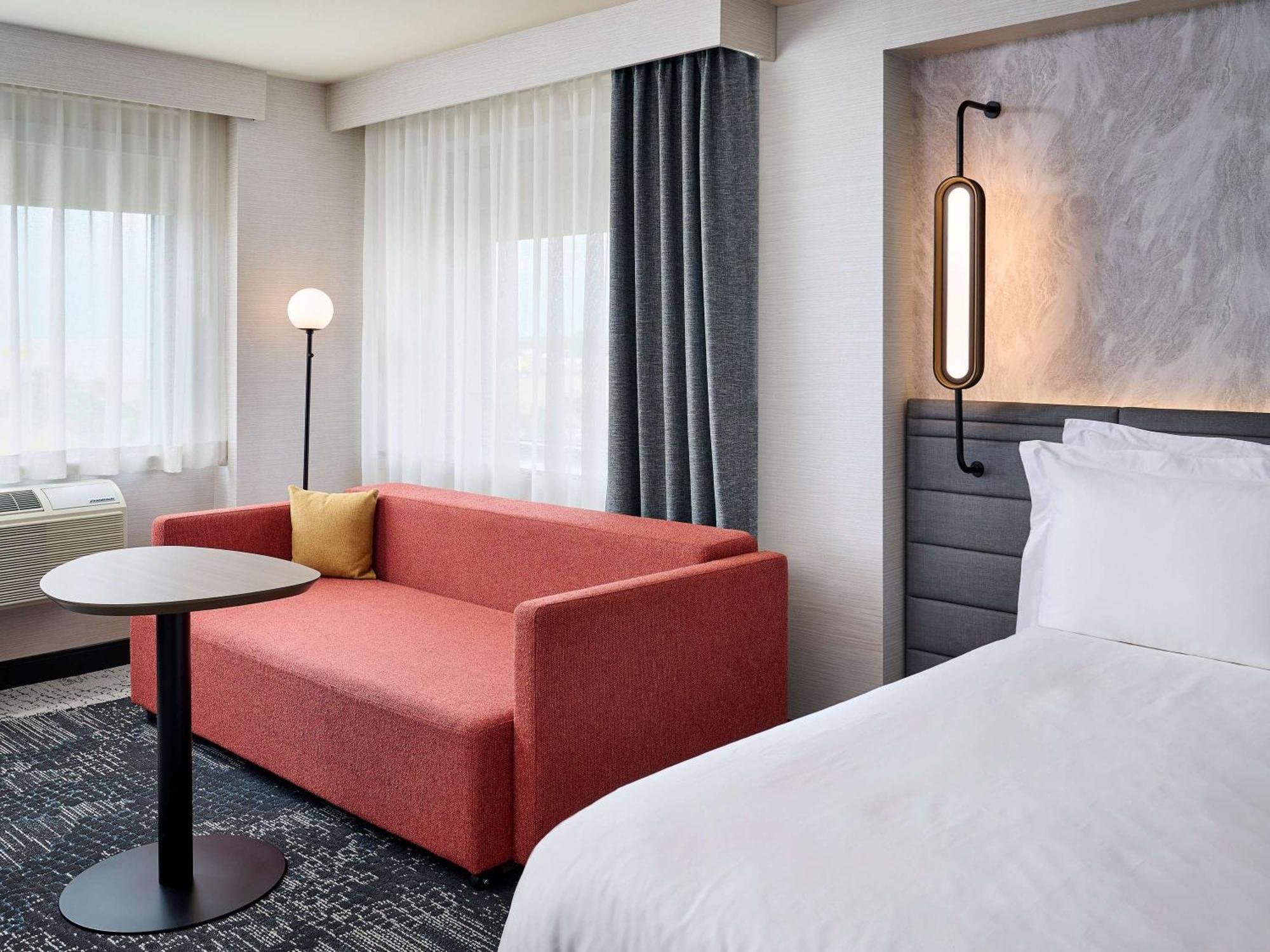 Novotel Toronto Vaughan Centre Екстериор снимка