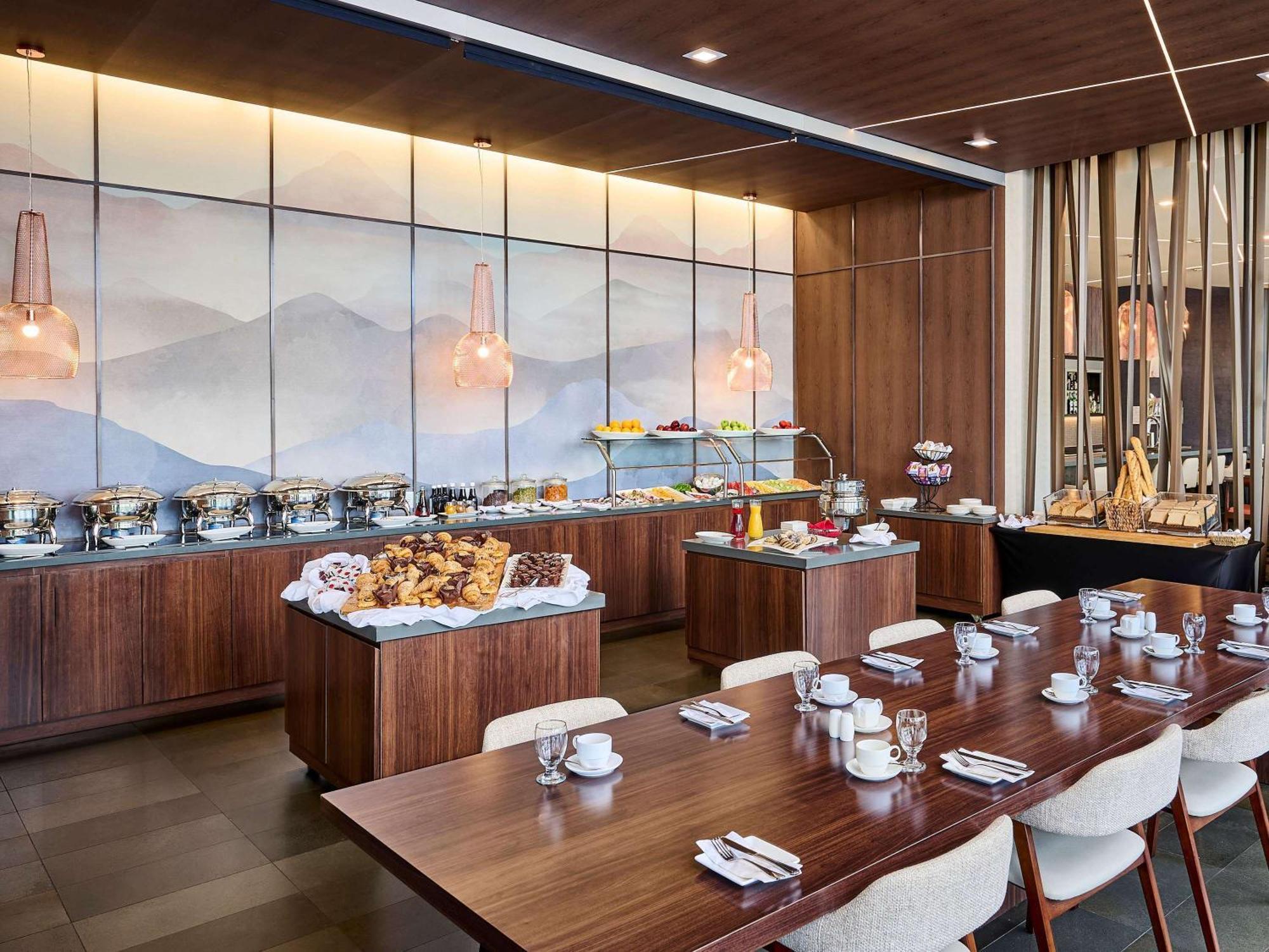 Novotel Toronto Vaughan Centre Екстериор снимка